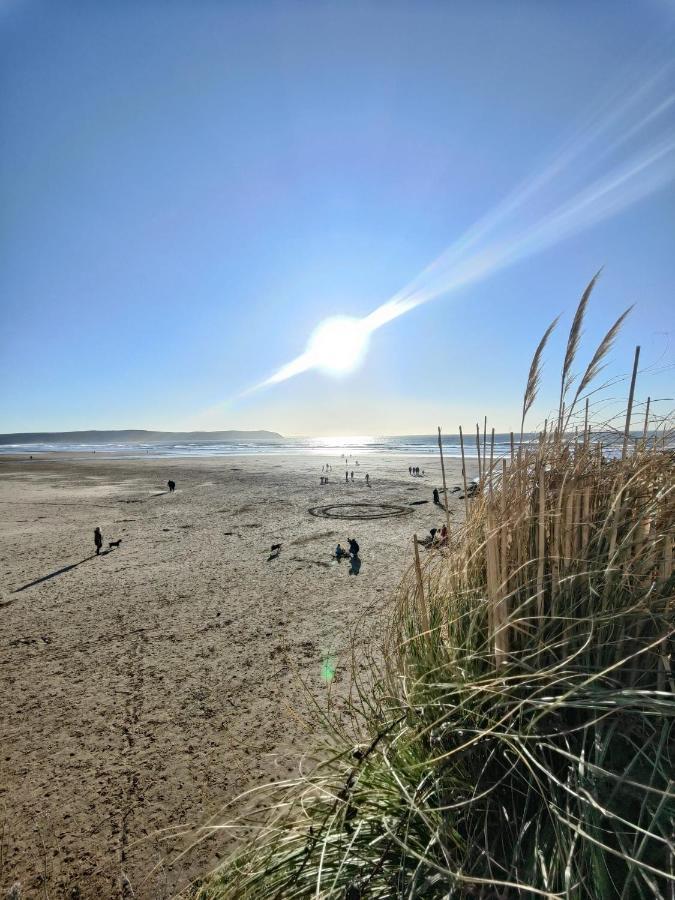 8 Woolacombe West - Luxury Apartment At Byron Woolacombe, Only 4 Minute Walk To Woolacombe Beach! Dış mekan fotoğraf